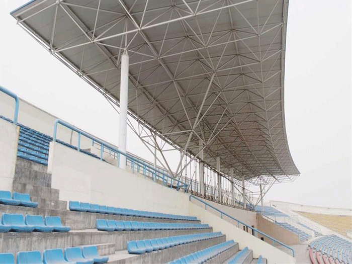 清镇四小体育馆网架